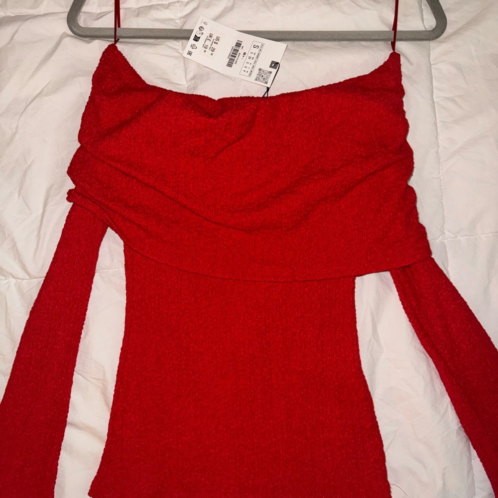 NWT Zara off-the-shoulder Top